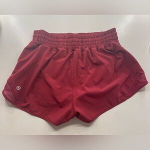Lululemon 2” high rise burgundy hottie hot shorts size 6